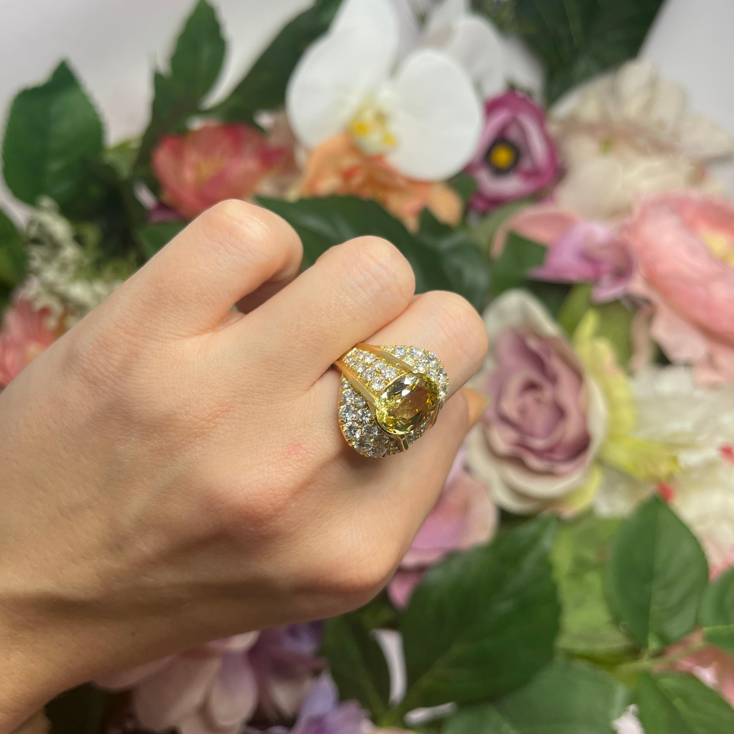 Yellow Gold Band Ring with White Diamonds and Heliodor For Sale 4