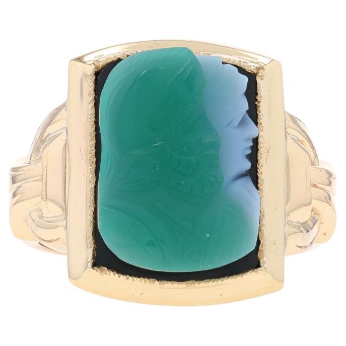 Yellow Gold Banded Agate Vintage Men's Ring - 10k Cameo Ancient Warrior Milgrain For Sale