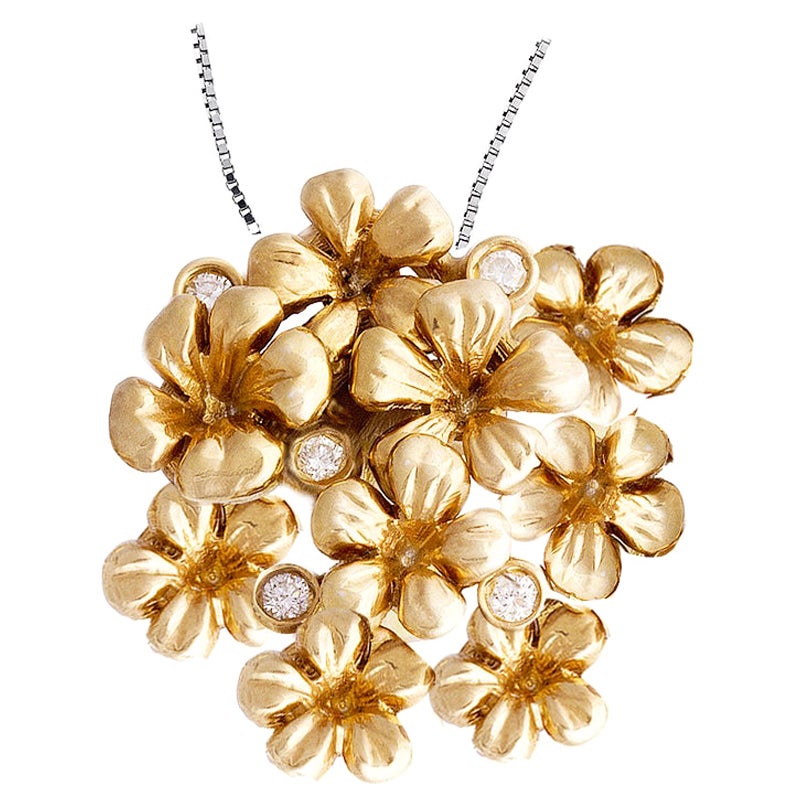 Collar Colgante de Oro Amarillo Estilo Barroco con Diamantes de Artista
