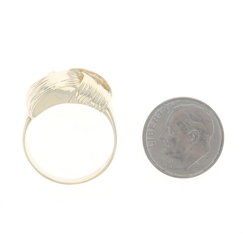 Anneau en or jaune avec nœud en tresse 14k en vente 2