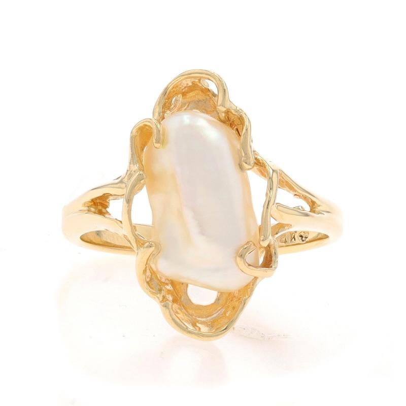 Size: 6 1/4
Sizing Fee: Up 2 sizes for $35 or Down 1 size for $35

Metal Content: 14k Yellow Gold

Stone Information

Biwa Pearl

Style: Cocktail Solitaire Bypass
Features: Split Shoulders

Measurements

Face Height (north to south): 23/32