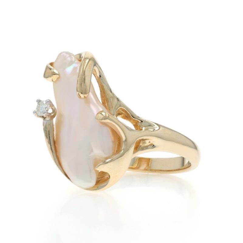 Anello con diamante e perla Biwa in oro giallo - 14k In condizioni ottime in vendita a Greensboro, NC