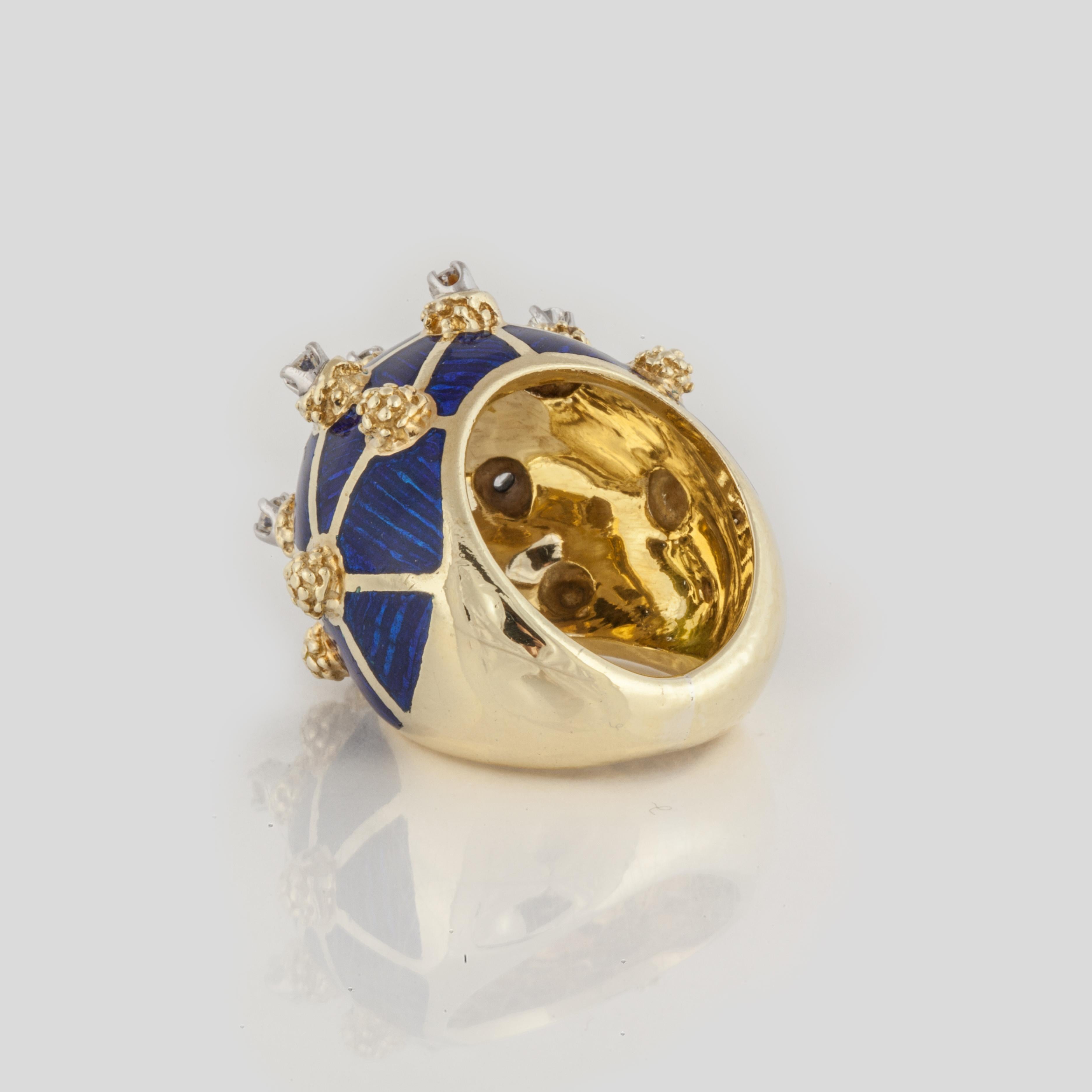 Blue Enamel and Diamond Dome Ring in 18K Gold In Good Condition In Houston, TX