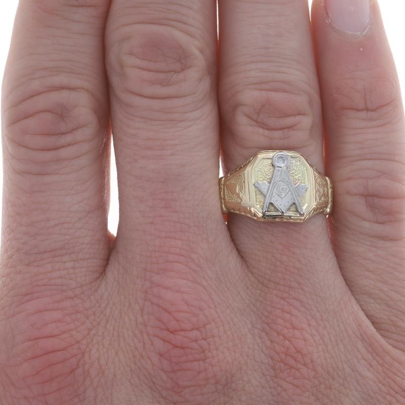 Size: 12
Sizing Fee: Up 2 sizes for $50 or Down 4 sizes for $40

Organization: Blue Lodge

Metal Content: 14k Yellow Gold & 14k White Gold

Stone Information

Natural Diamond
Carat(s): .05ct
Cut: Single
Color: G
Clarity: SI1

Style: