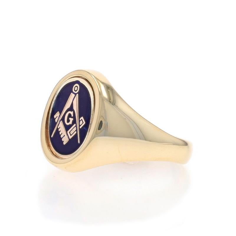 Yellow Gold Blue Lodge Men's Master Mason Flip Ring - 9k Masonic Engrave Signet For Sale 3