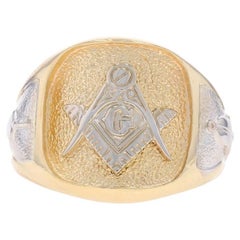 Used Yellow Gold Blue Lodge Men's Master Mason Ring - 10k Masonic