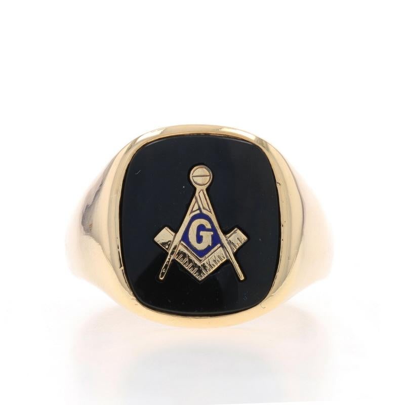 Size: 11 1/4
Sizing Fee: Up 1 size for $40 or Down 1 size for $40

Organization: Blue Lodge

Metal Content: 14k Yellow Gold

Stone Information

Natural Onyx
Color: Black

Material Information

Material: Enamel
Color: Blue

Measurements

Face Height