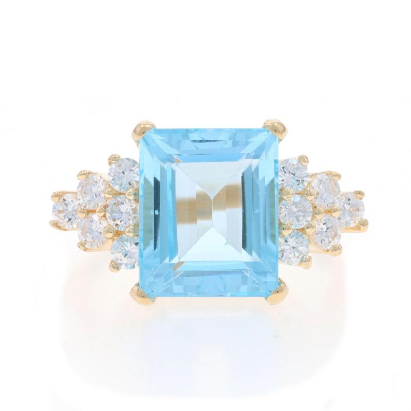 Taille : 9
Frais de taille : Up&Up pour 40 $ ou Down pour 40 $.

Contenu du métal : Or jaune 14k

Informations sur les pierres

Topaze bleue naturelle
Traitement : Amélioration de routine
Carat(s) : 8.00ct
Coupe : Émeraude

Zirconias