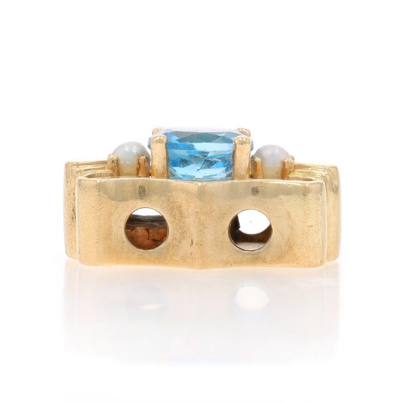 Round Cut Yellow Gold Blue Topaz Cultured Pearl Vintage Slide Charm - 14k Round 1.00ct For Sale