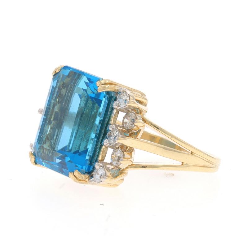Bague cocktail en or jaune avec topaze bleue et diamant 14k 14.50ctw Excellent état - En vente à Greensboro, NC