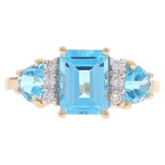 Gelbgold Blauer Topas & Diamantring 14k Smaragd & Trillion 2,57ctw Dreistein Ring
