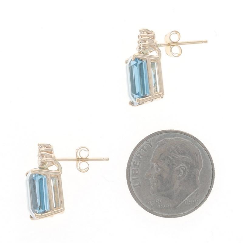 Orecchini in oro giallo con diamante e topazio blu 14k con smeraldo 8,18ctw In condizioni ottime in vendita a Greensboro, NC
