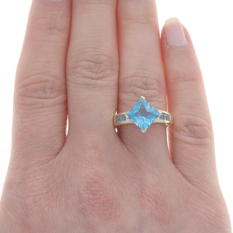 Princess Cut Yellow Gold Blue Topaz Ring - 10k Princess & Square 3.38ctw Size 7 1/4 For Sale