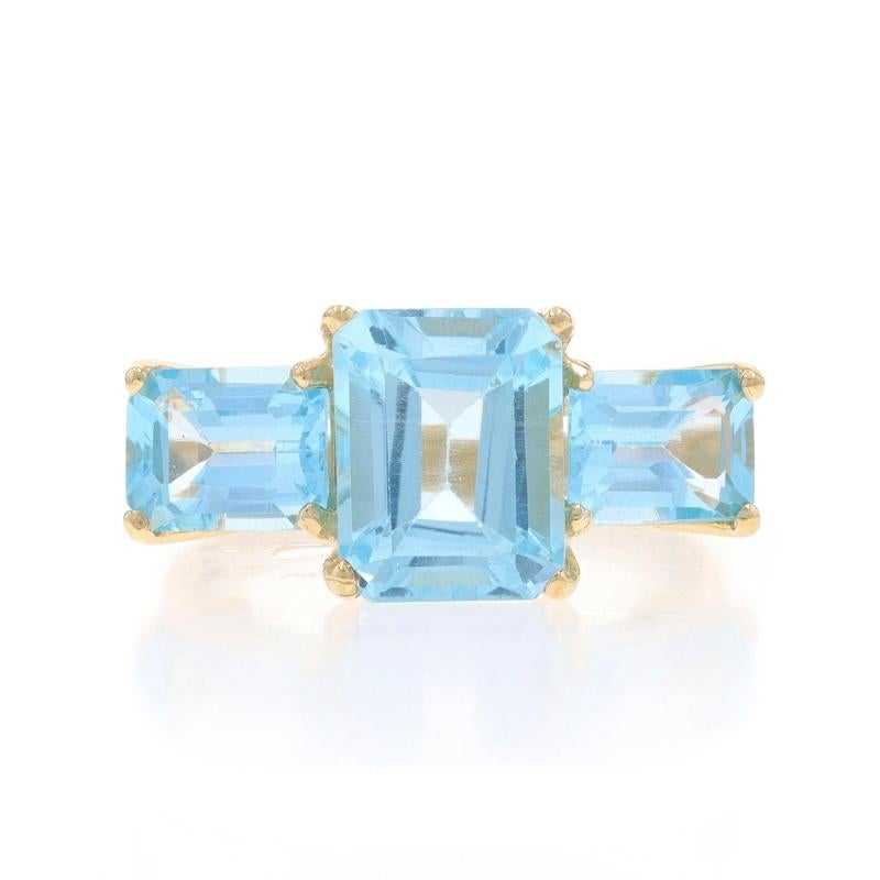 Dimensione: 6 1/2
Costo della taglia: Una taglia in più per $30 o una taglia in meno per $30

Contenuto del metallo: Oro giallo 10k

Informazioni su A. Stone

Topazio blu naturale
Trattamento: Miglioramenti di routine
Carati: 5.90ctw
Taglio: