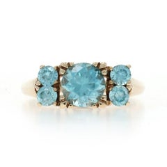 Yellow Gold Blue Zircon Vintage Ring - 10k Round 2.46ctw