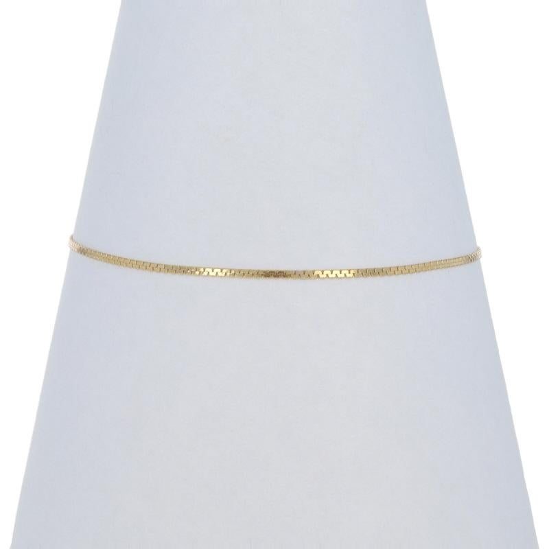 Contenu du métal : Or jaune 14k

Style de chaîne : Maillon Boston
Style de bracelet : Chaîne
Type de fermeture : Fermoir à anneau à ressort

Mesures

Largeur de la chaîne : 1/16