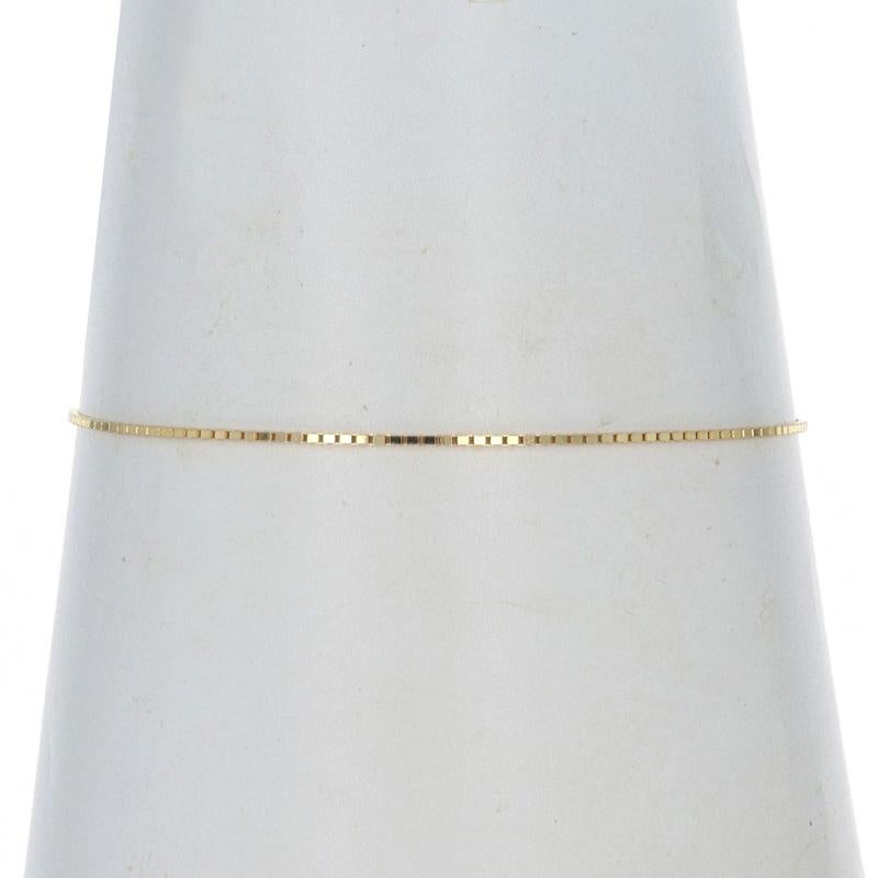 Contenu du métal : Or jaune 14k

Style de chaîne : Boîte
Style de bracelet : Chaîne
Type de fermeture : Fermoir à anneau à ressort

Mesures

Longueur : 7 1/4