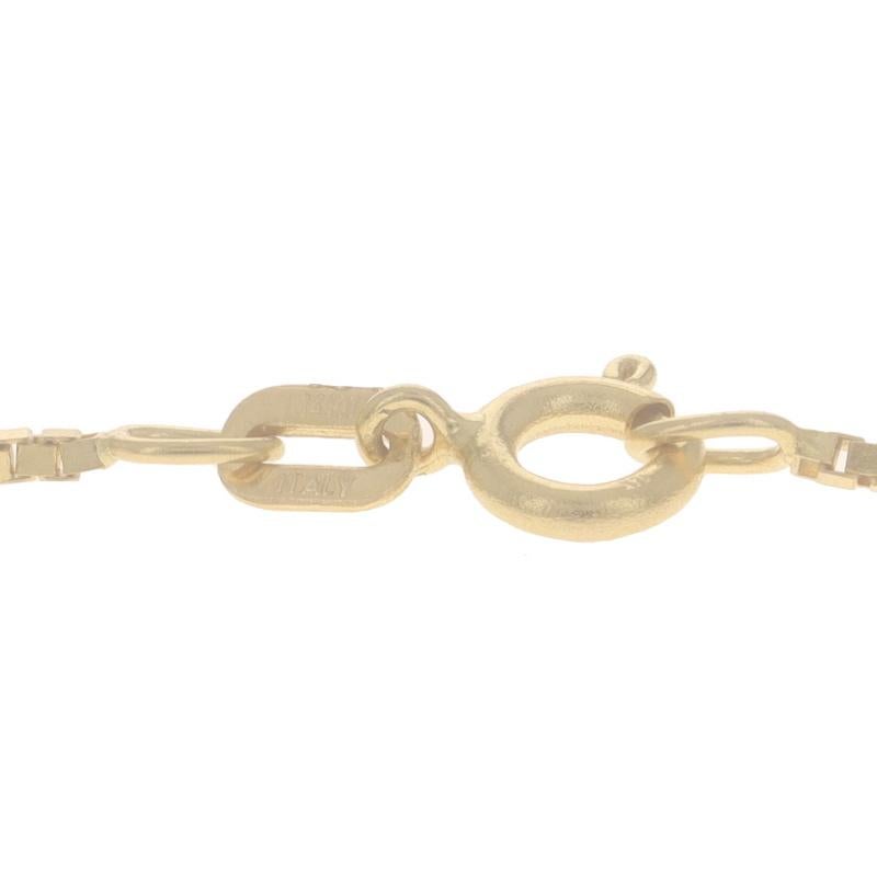 Collier en or jaune avec chaîne en forme de boîte 16
