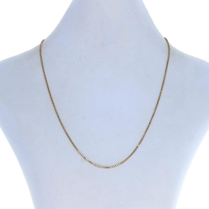 Metal Content: 14k Yellow Gold

Chain Style: Box
Necklace Style: Chain
Fastening Type: Spring Ring Clasp

Measurements

Length: 16
