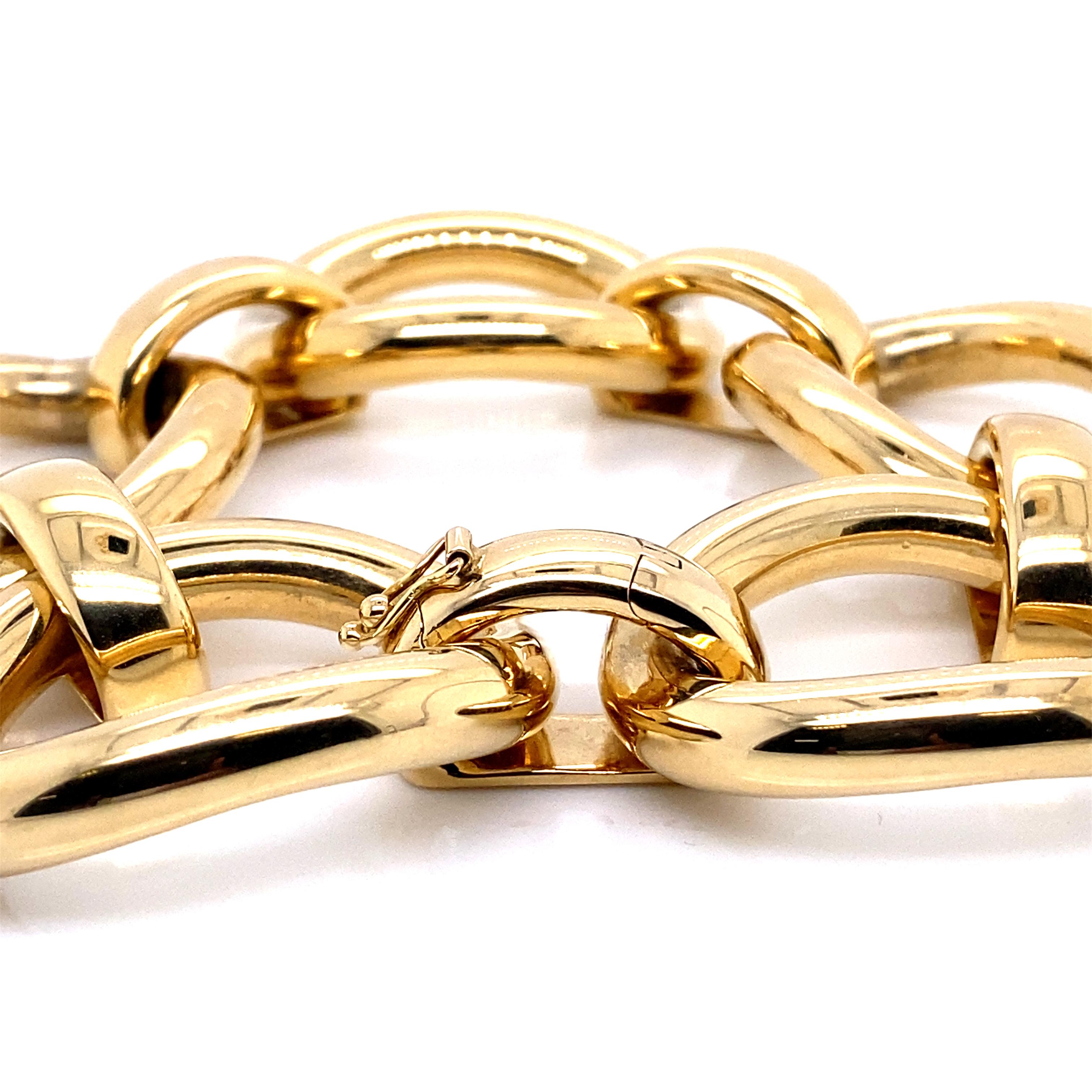 Art Deco Yellow Gold Bracelet Accompanied by Oval Links with Gadroons