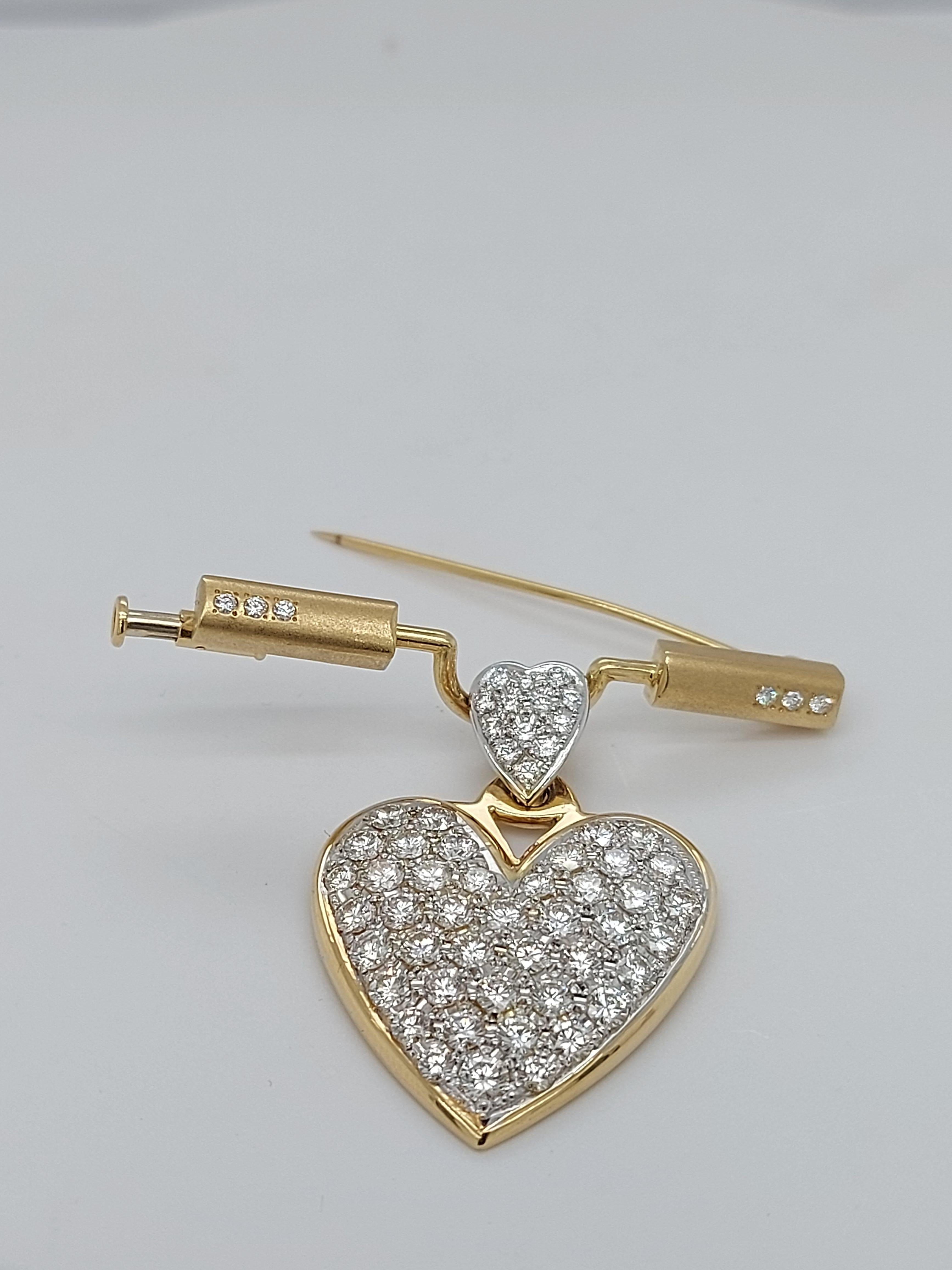 Yellow Gold Brooch with Diamond Heart Pavé Set Diamonds Dangling Down For Sale 9