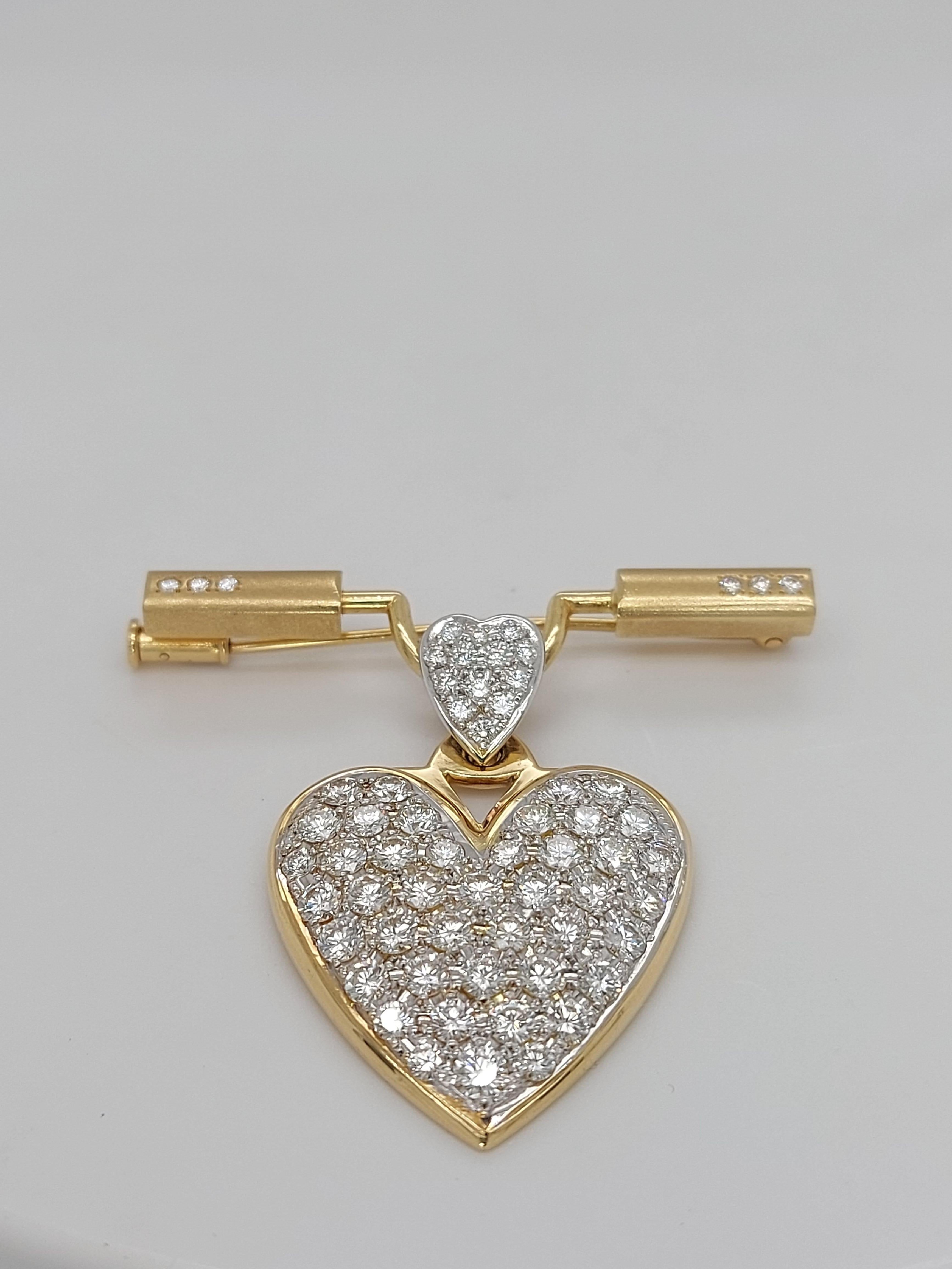 Yellow Gold Brooch with Diamond Heart Pavé Set Diamonds Dangling Down For Sale 2