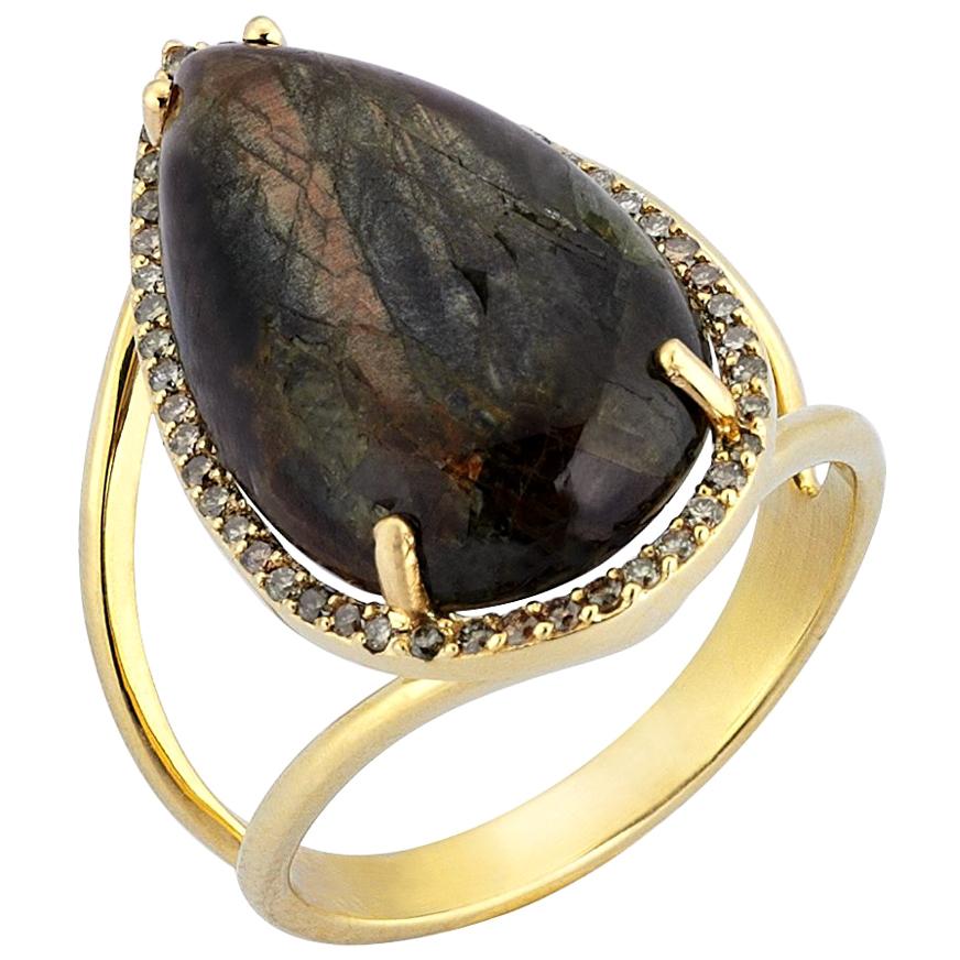 Yellow Gold Brown Diamond Pear Shaped Golden Brown Chocolate Sapphire Ring For Sale
