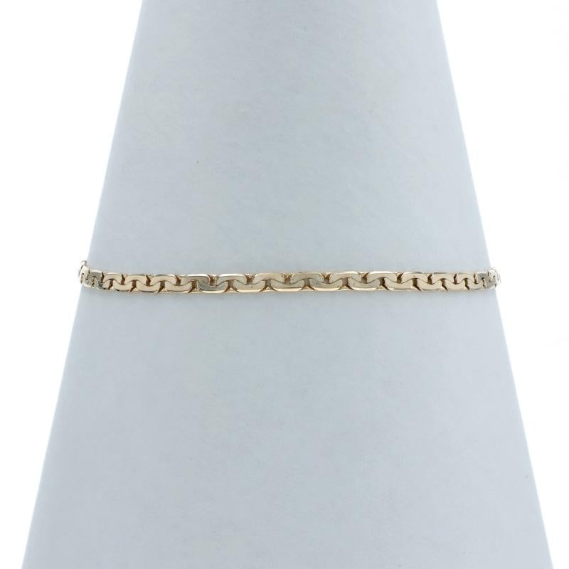 Contenu du métal : Or jaune 14k

Style de chaîne : A.I.C.
Style de bracelet : Chaîne
Type de fermeture : Fermeture à crochet verrouillable

Mesures

Largeur de la chaîne : 1/8