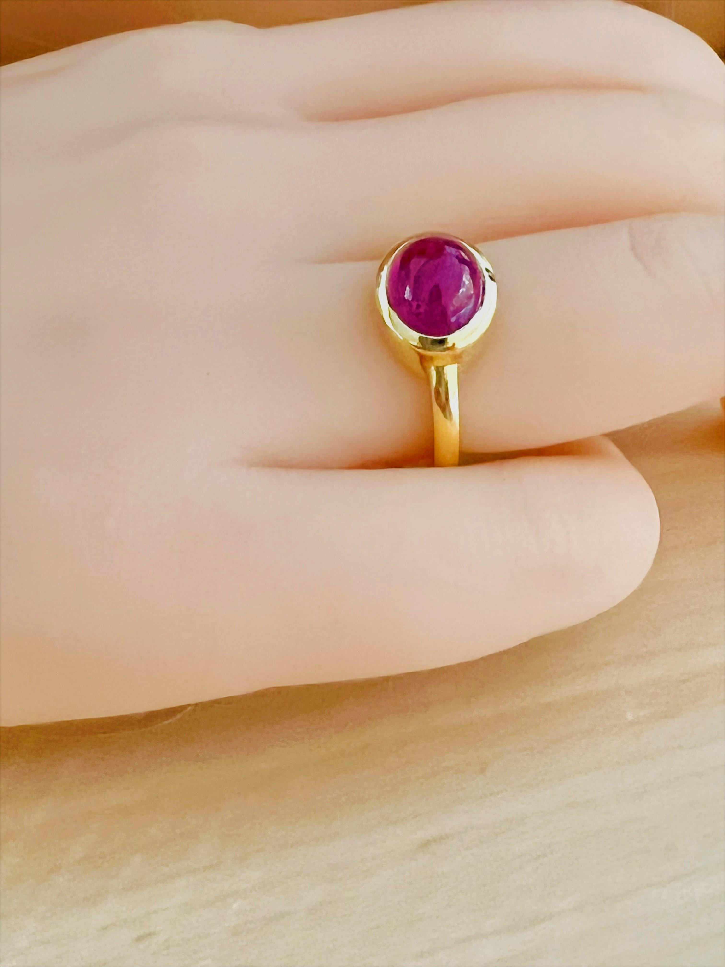 Eighteen Karat Yellow Gold Cabochon Burma Ruby High Dome Cocktail Solitaire Ring 1
