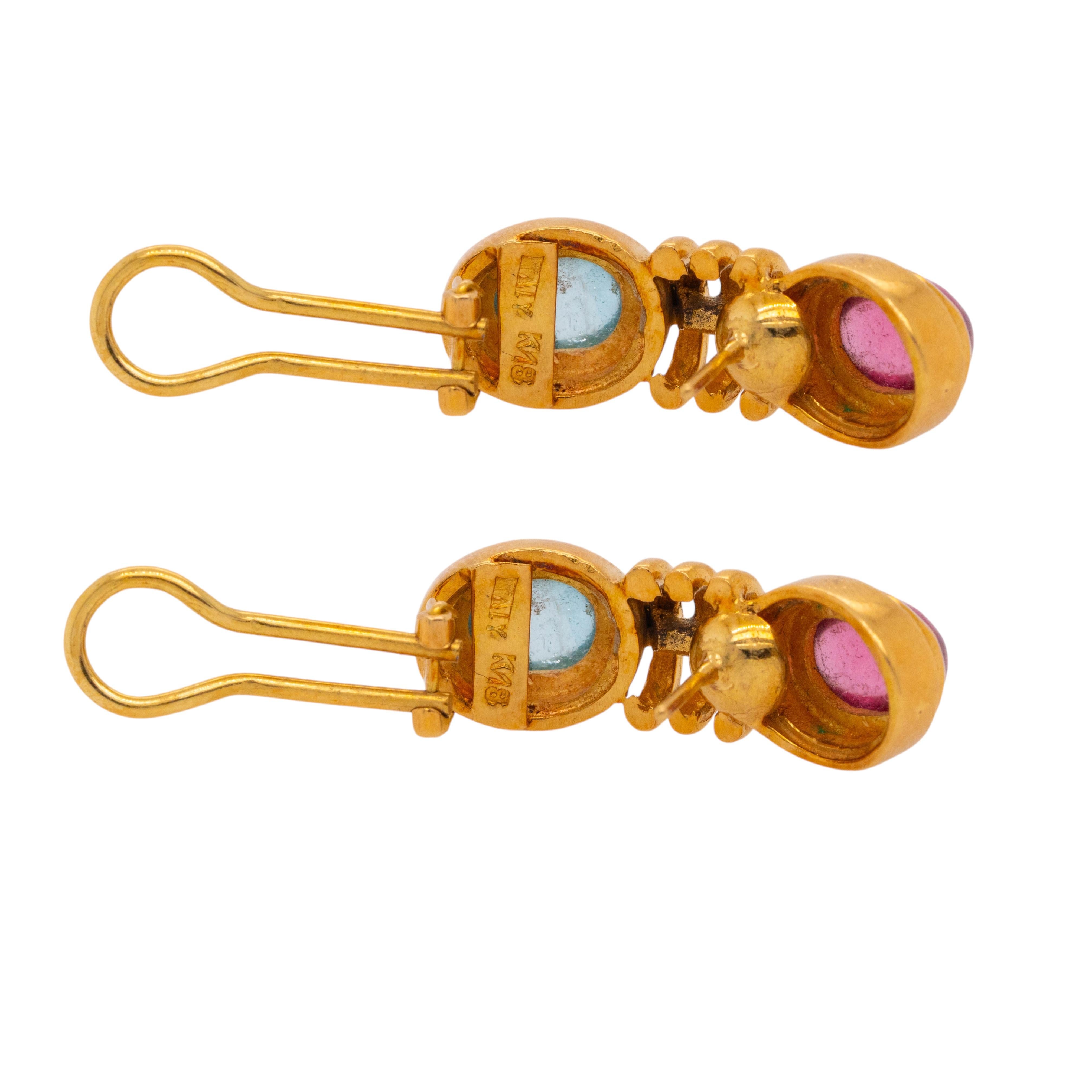Boucles d'oreilles en or jaune avec pierres cabochon Unisexe en vente