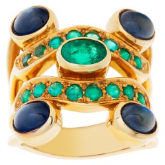 Vintage Yellow gold cabochon sapphires and emerald ring