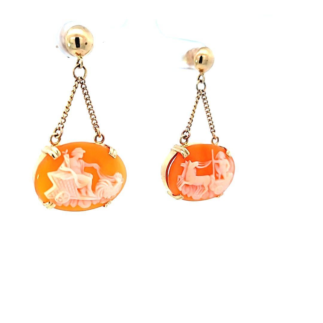 Yellow Gold Cameo Drop Earrings In Good Condition For Sale In Dallas, TX