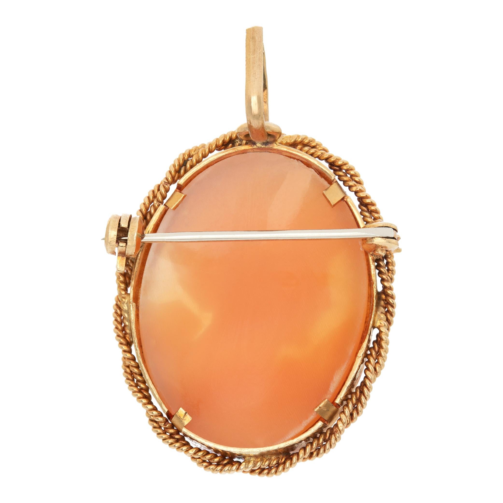 Women's Yellow gold Cameo pin/pendant For Sale