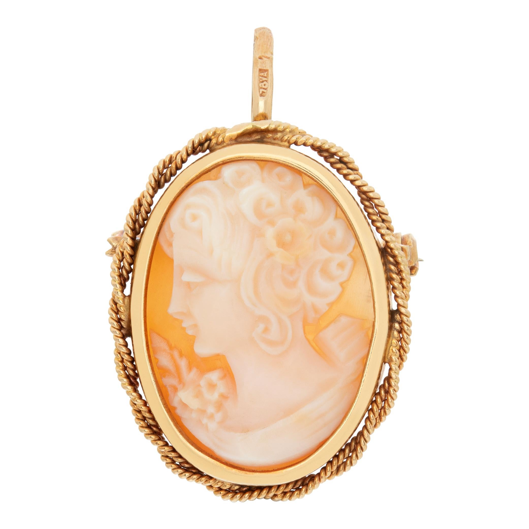 Yellow gold Cameo pin/pendant For Sale