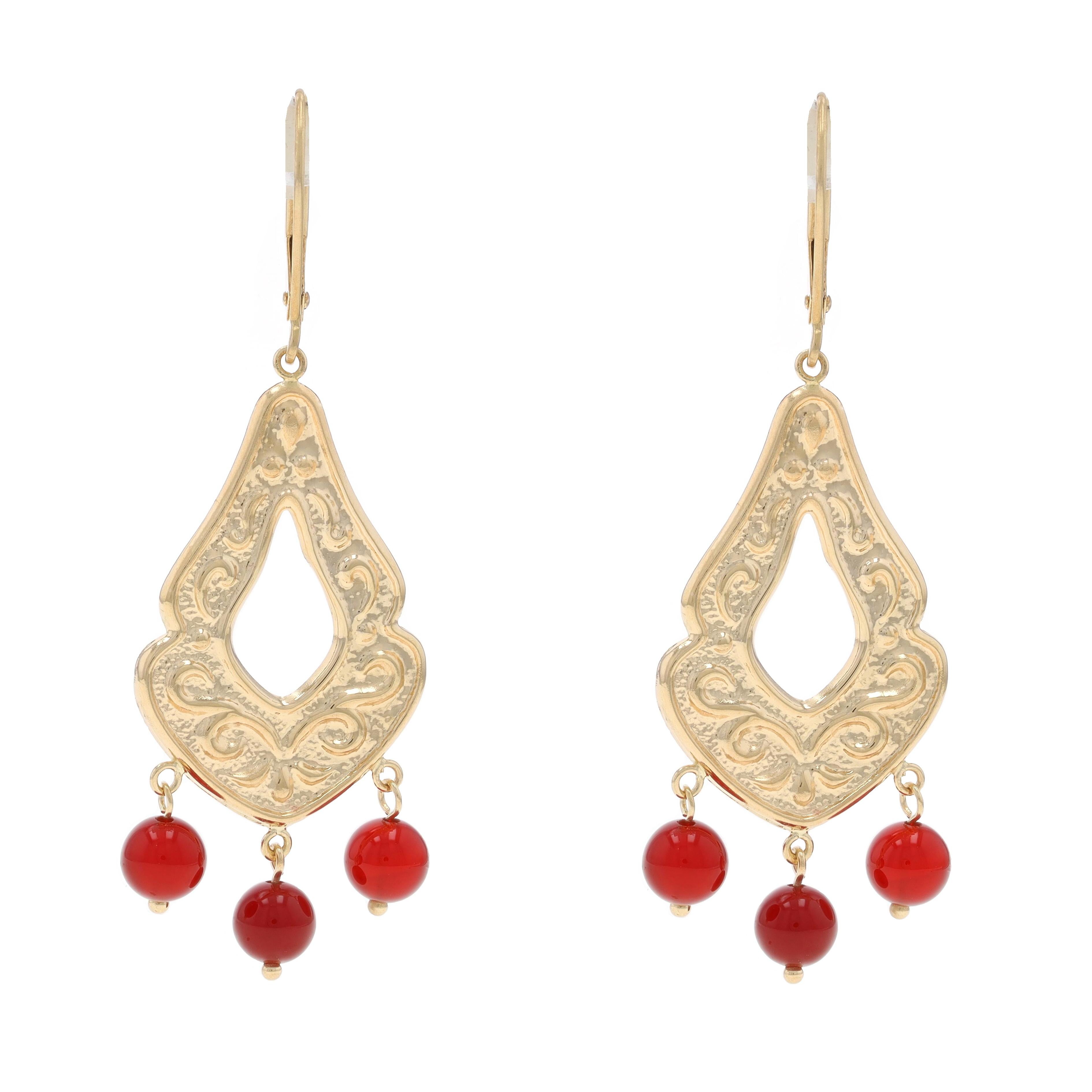 Contenu du métal : Or jaune 14k

Informations sur les pierres

Cornaline Naturelle
Coupe : Perle
Couleur : rouge brunâtre

Style : Pendentif Chandelier
Type de fermeture : Fermeture à levier
Thème : Teradrop à volutes festonnées

Mesures

Haut : 2