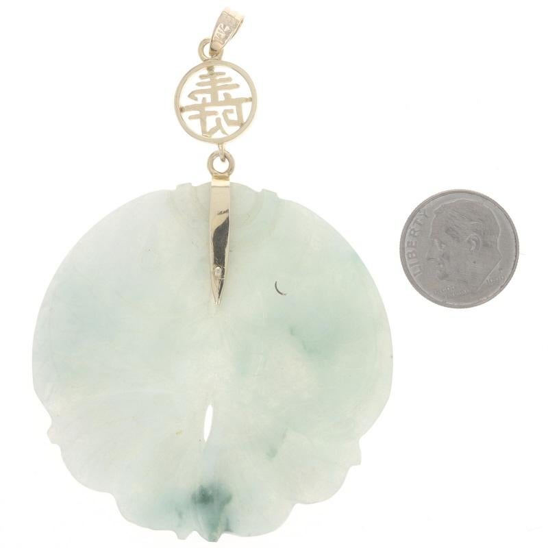 Donna Ciondolo in giadeite intagliata in oro giallo - 14k Shou Longevità in vendita