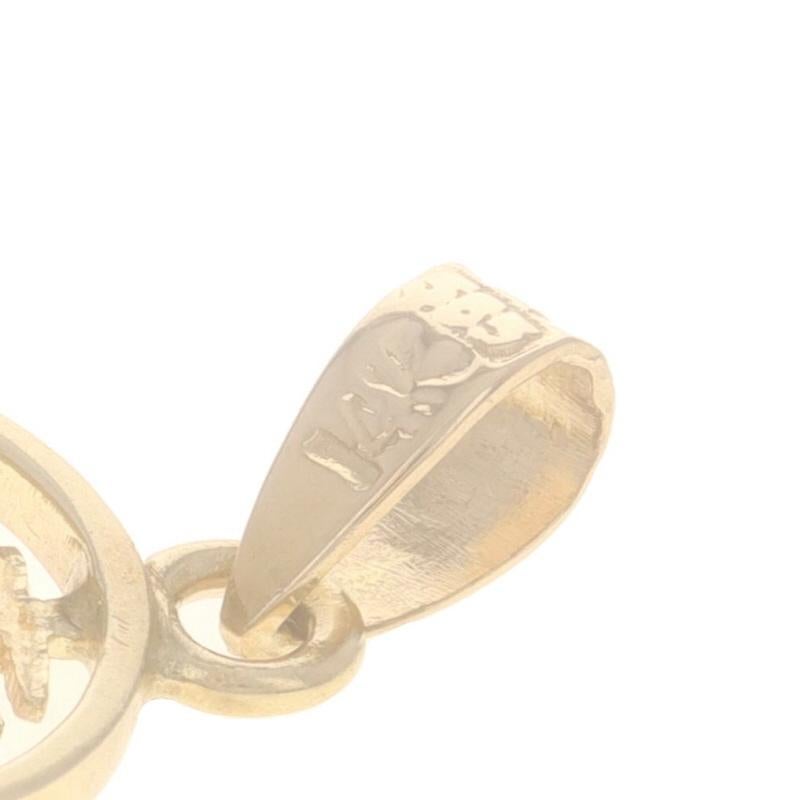 Ciondolo in giadeite intagliata in oro giallo - 14k Shou Longevità in vendita 1