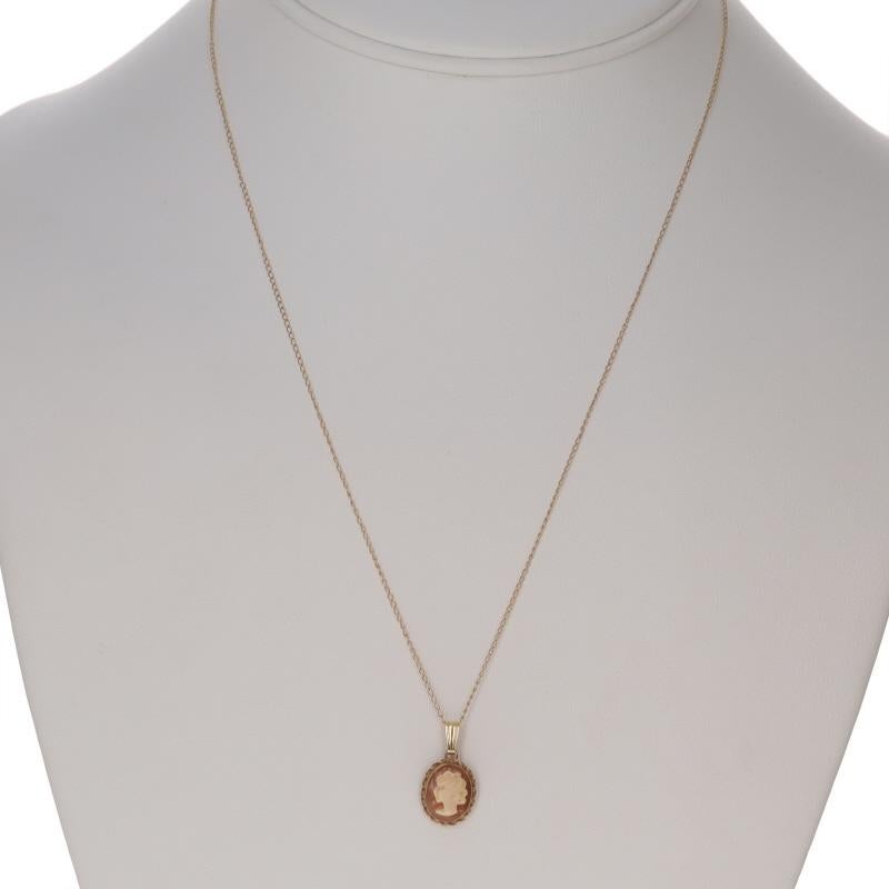 Yellow Gold Carved Shell Cameo Vintage Pendant Necklace 18