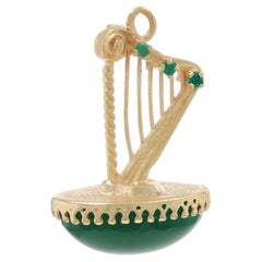 Amuleto Arpa Calcedonia Oro Amarillo 14k Cabujón Oval Instrumentos de Cuerda