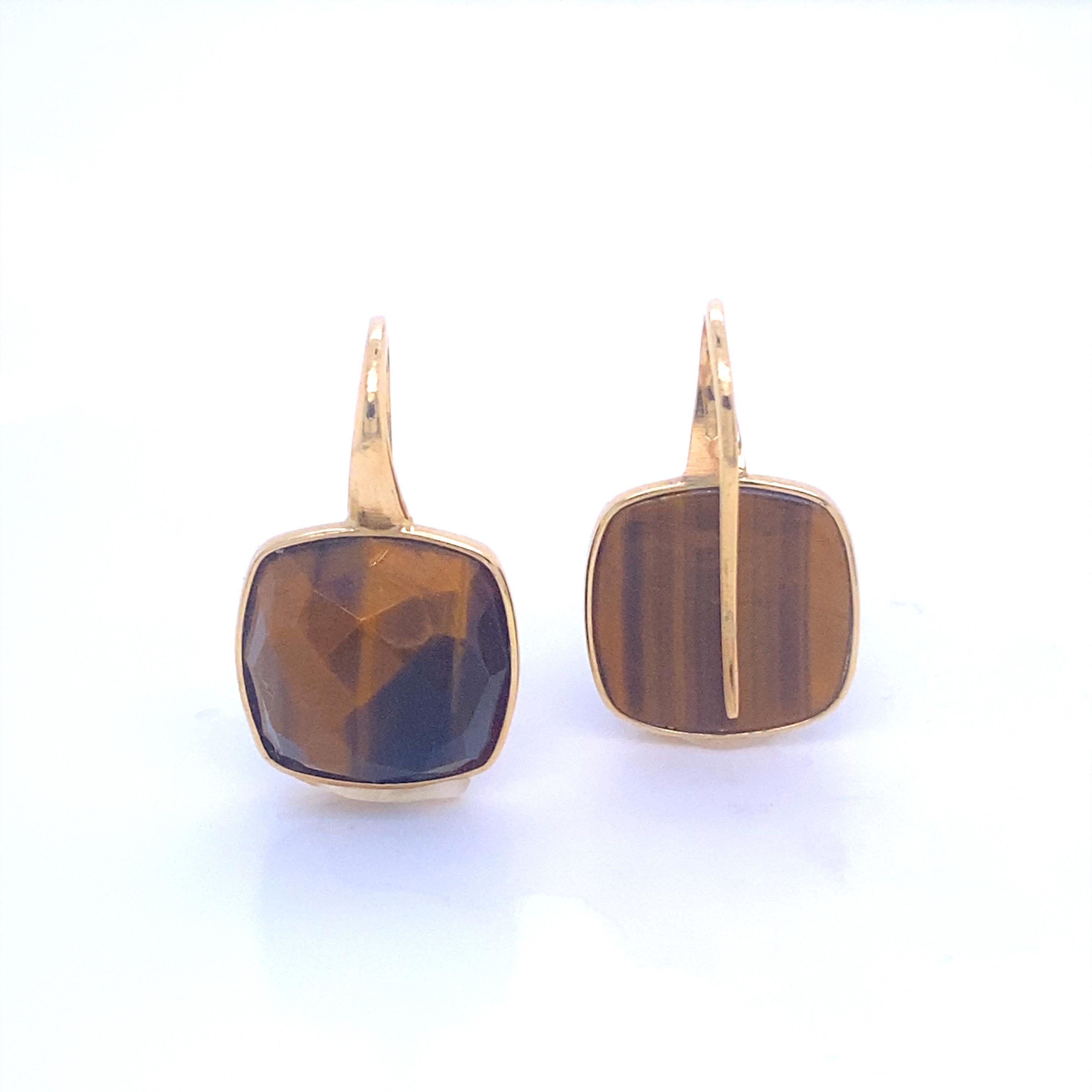 Chandelier-Ohrring aus Gelbgold mit Tigerauge-Stein (Kunsthandwerker*in) im Angebot