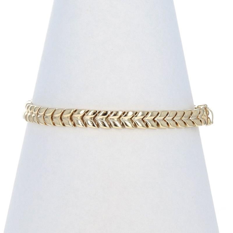 Bracelet à maillons à chevrons en or jaune 8