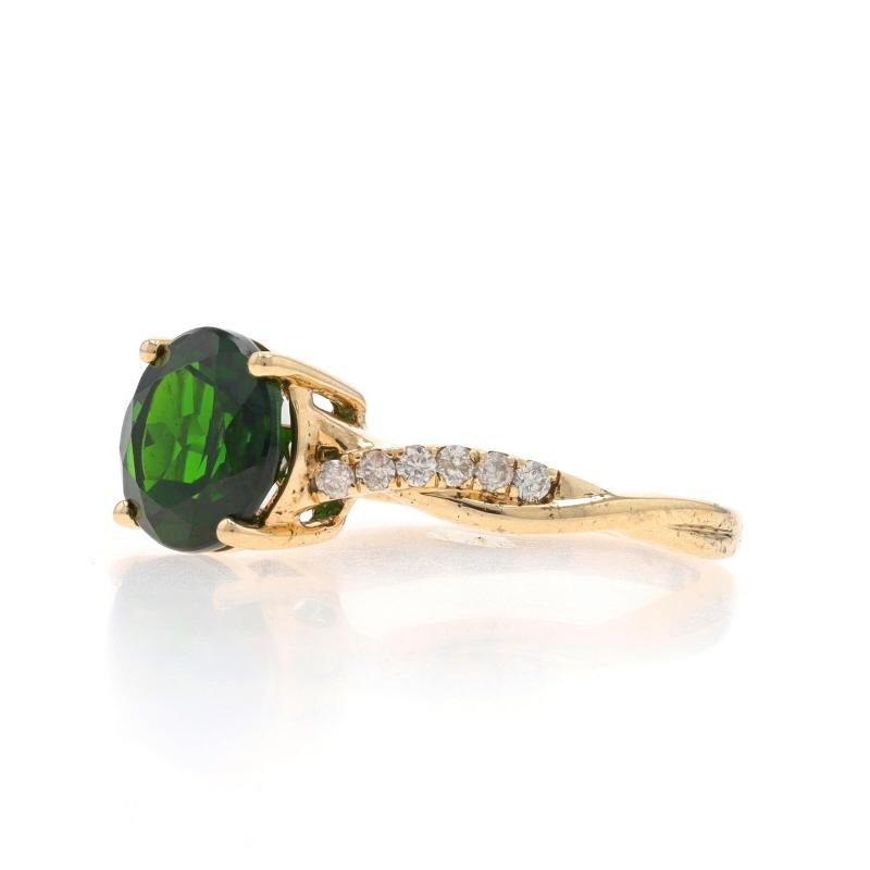 Anello in oro giallo con diopside e diamanti - 10k Round 1.80ctw Twist In condizioni ottime in vendita a Greensboro, NC
