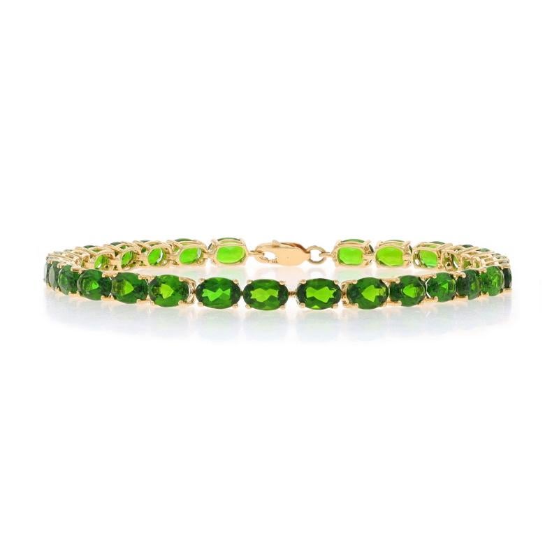 Metallgehalt: 14k Gelbgold

Informationen zu Stein

Natürliche Chrom-Diopside
Karat(e): 10.44ctw
Schliff: Oval
Farbe: Grün

Karat gesamt: 10.44ctw

Stil: Tennis
Verschluss-Typ: Karabinerhakenverschluss

Messungen

Länge: 7 1/4