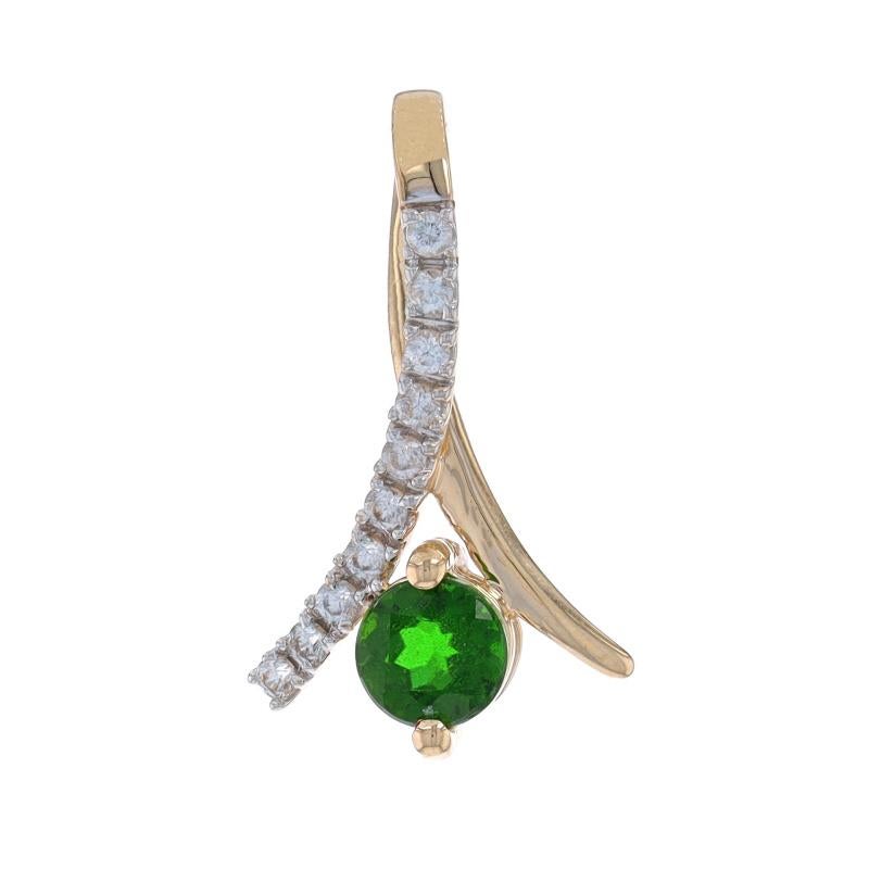 Metal Content: 10k Yellow Gold & 10k White Gold

Stone Information

Natural Chrome Diopside
Carat(s): .50ct
Cut: Round
Color: Green

Natural White Topaz
Carat(s): .30ctw
Cut: Round

Total Carats: .80ctw

Theme: Ribbon Loop

Measurements

Tall (from