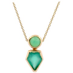 Halskette aus Gelbgold mit Chrysopras und grünem Onyx in Balance-Lünette