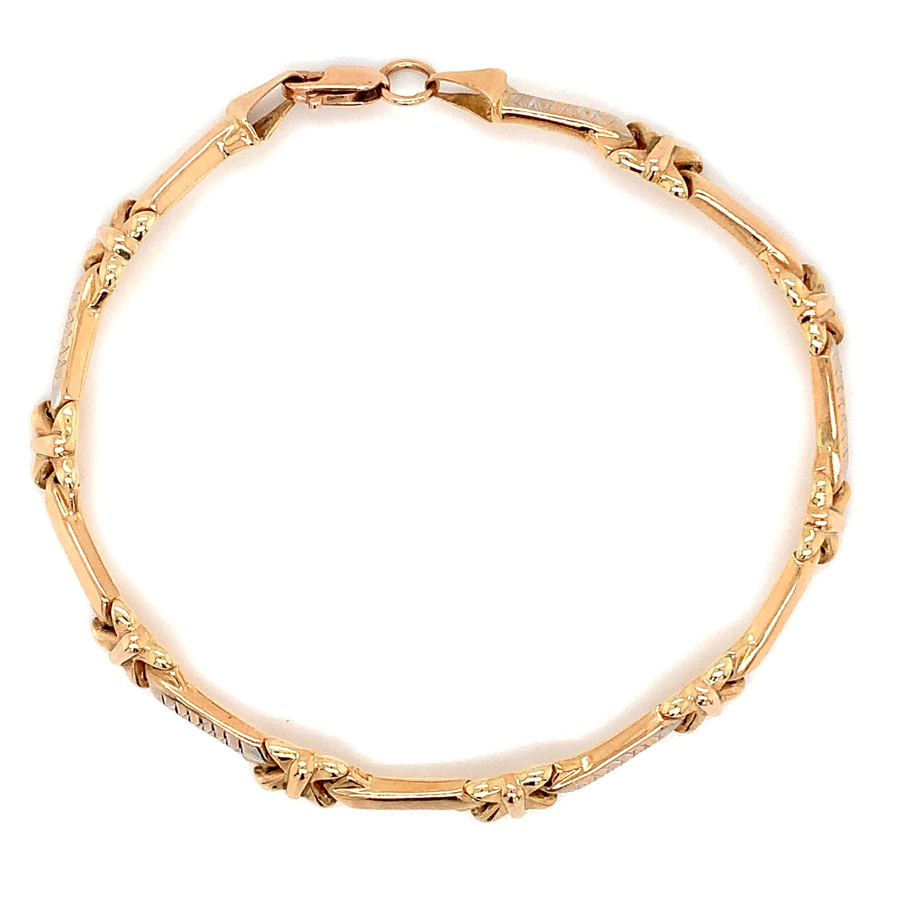 Moderne Bracelet à maillons cubains en or jaune à barre épaisse en vente