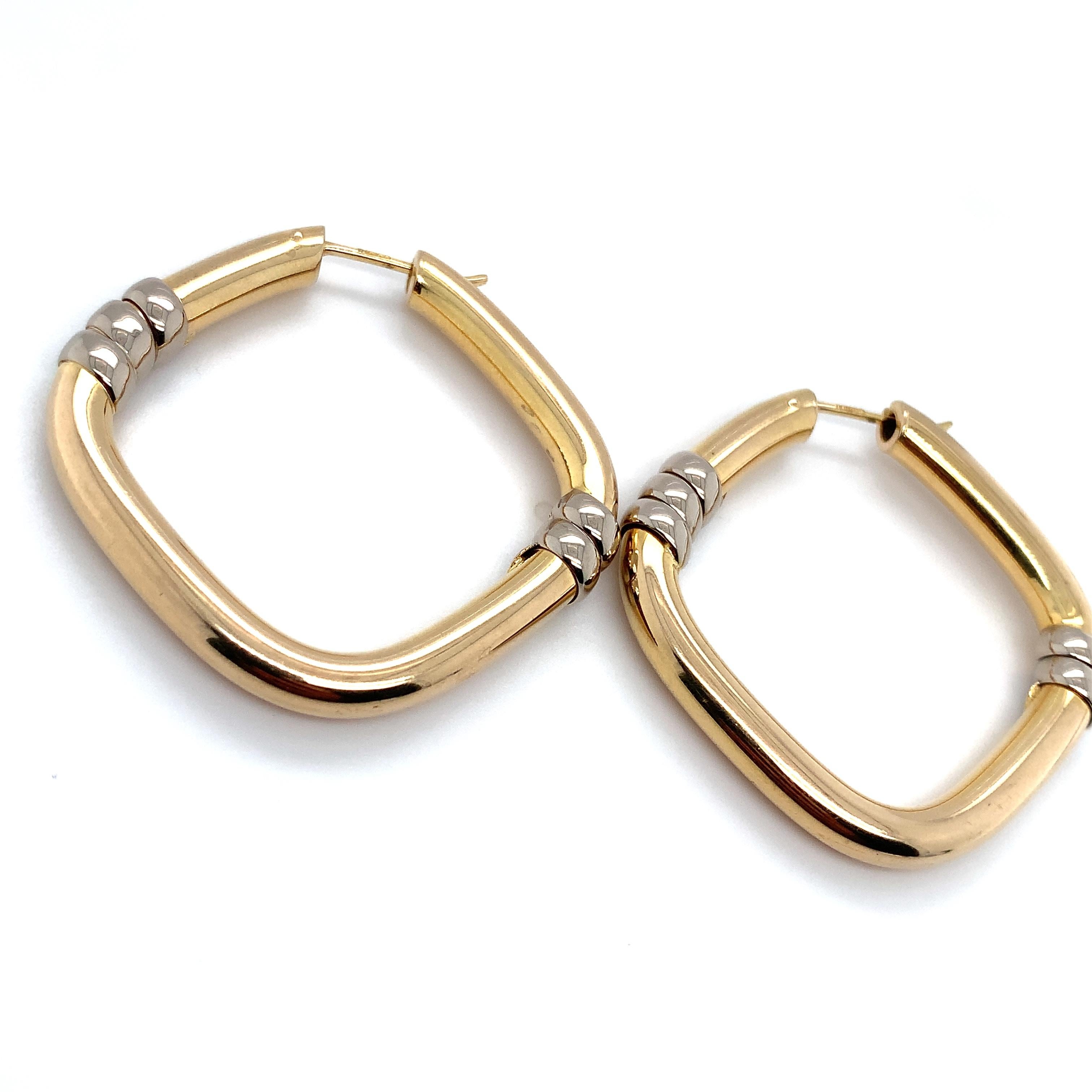 Yellow gold chunky hoops huggie large earrings For Sale 4