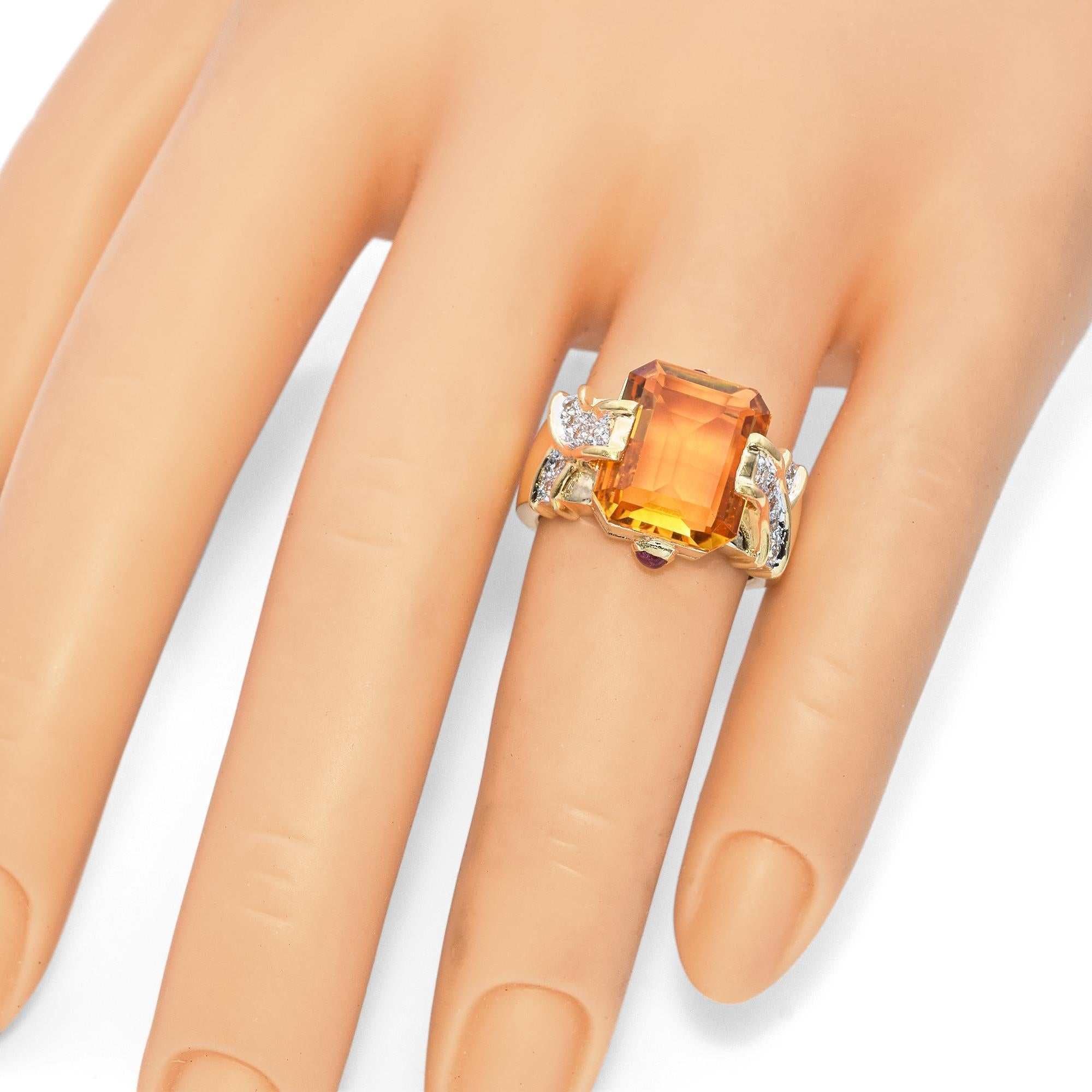 Yellow Gold Citrine and Diamond Retro Cocktail Ring For Sale 1