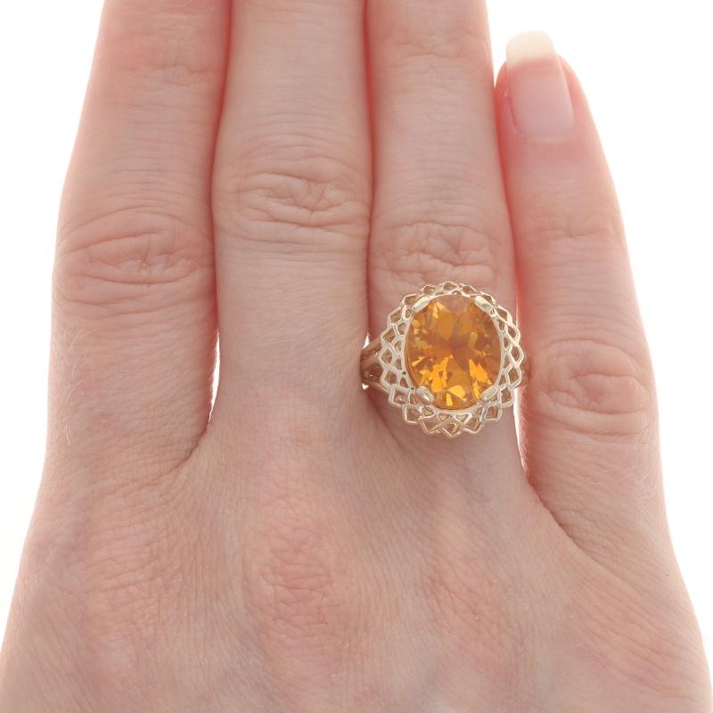 Oval Cut Yellow Gold Citrine Cocktail Solitaire Ring - 14k Oval 4.20ct Lace Border For Sale
