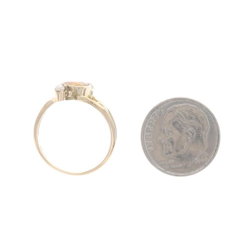 Anillo Eduardiano de Oro Amarillo con Citrino y Perla Cultivada Ovalada 10k .71ct Antiguo en venta 1